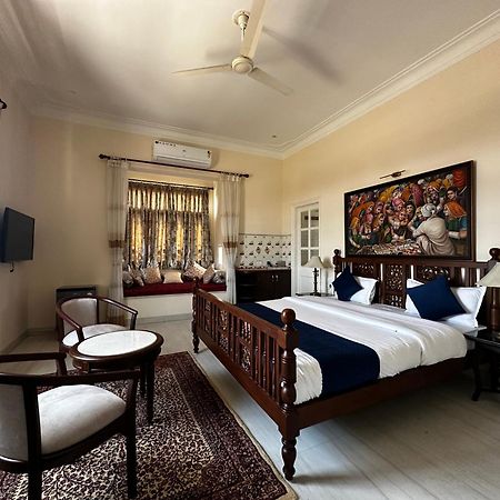 Radhe Krishna Niwas Apartment อุเดเปอร์ ภายนอก รูปภาพ