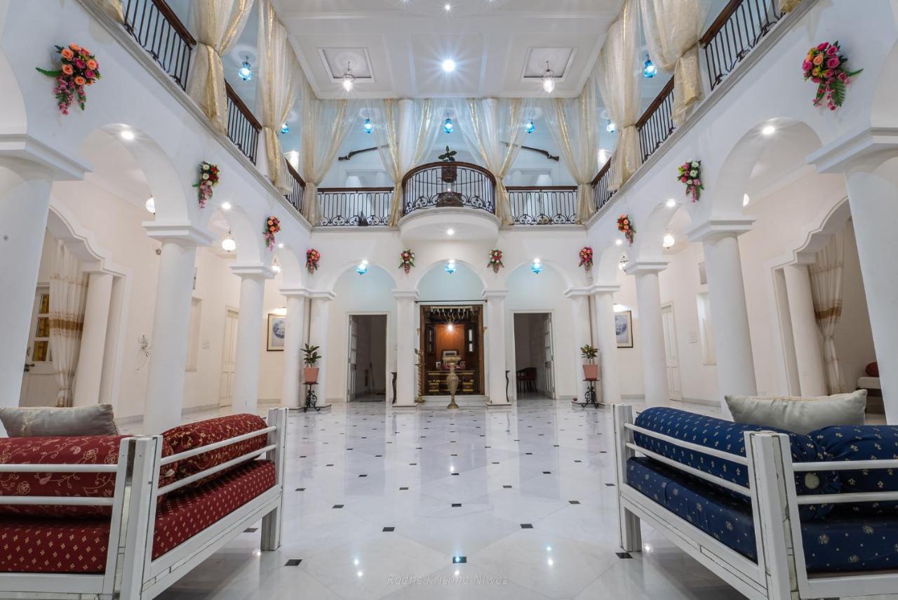 Radhe Krishna Niwas Apartment อุเดเปอร์ ภายนอก รูปภาพ