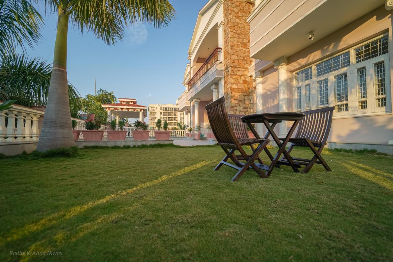 Radhe Krishna Niwas Apartment อุเดเปอร์ ภายนอก รูปภาพ