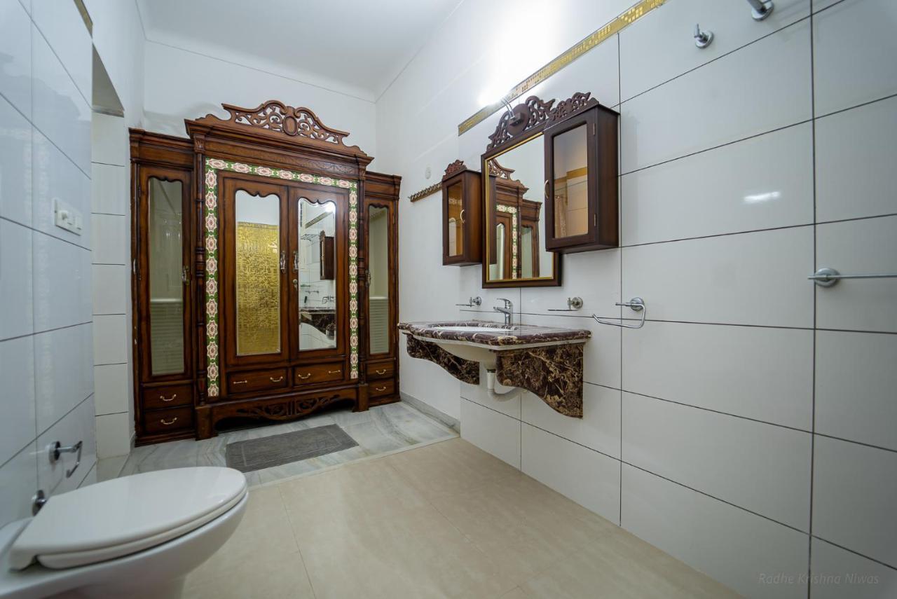 Radhe Krishna Niwas Apartment อุเดเปอร์ ภายนอก รูปภาพ
